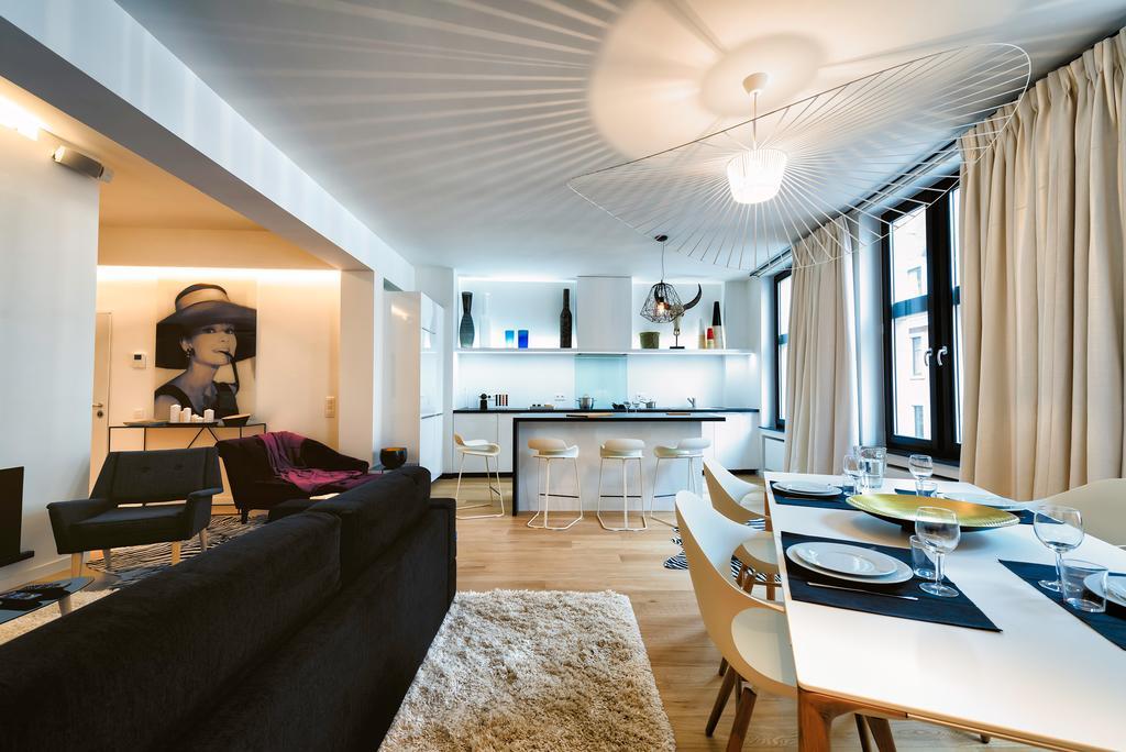 Charles Home - Grand Place Aparthotel Брюссель Номер фото