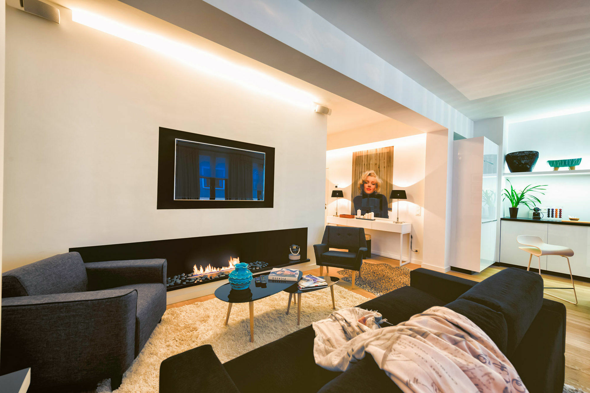 Charles Home - Grand Place Aparthotel Брюссель Экстерьер фото