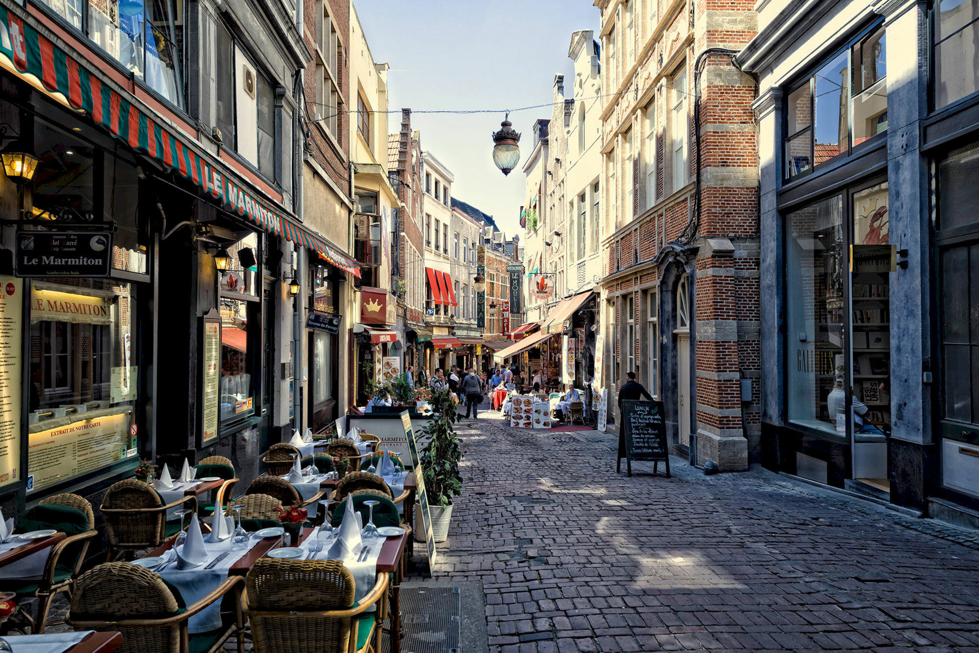 Charles Home - Grand Place Aparthotel Брюссель Экстерьер фото
