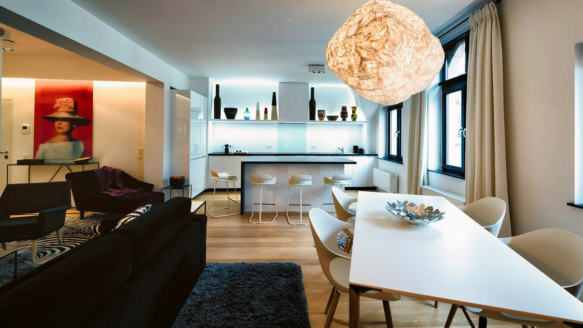 Charles Home - Grand Place Aparthotel Брюссель Экстерьер фото