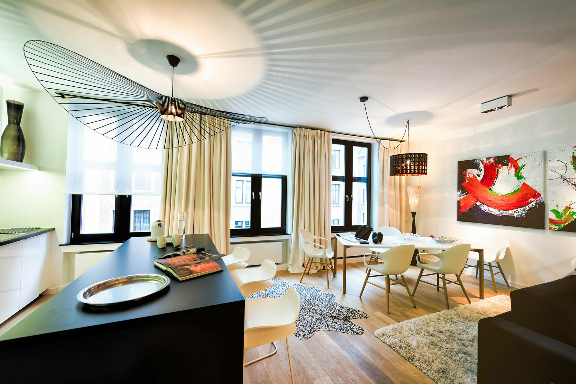 Charles Home - Grand Place Aparthotel Брюссель Экстерьер фото