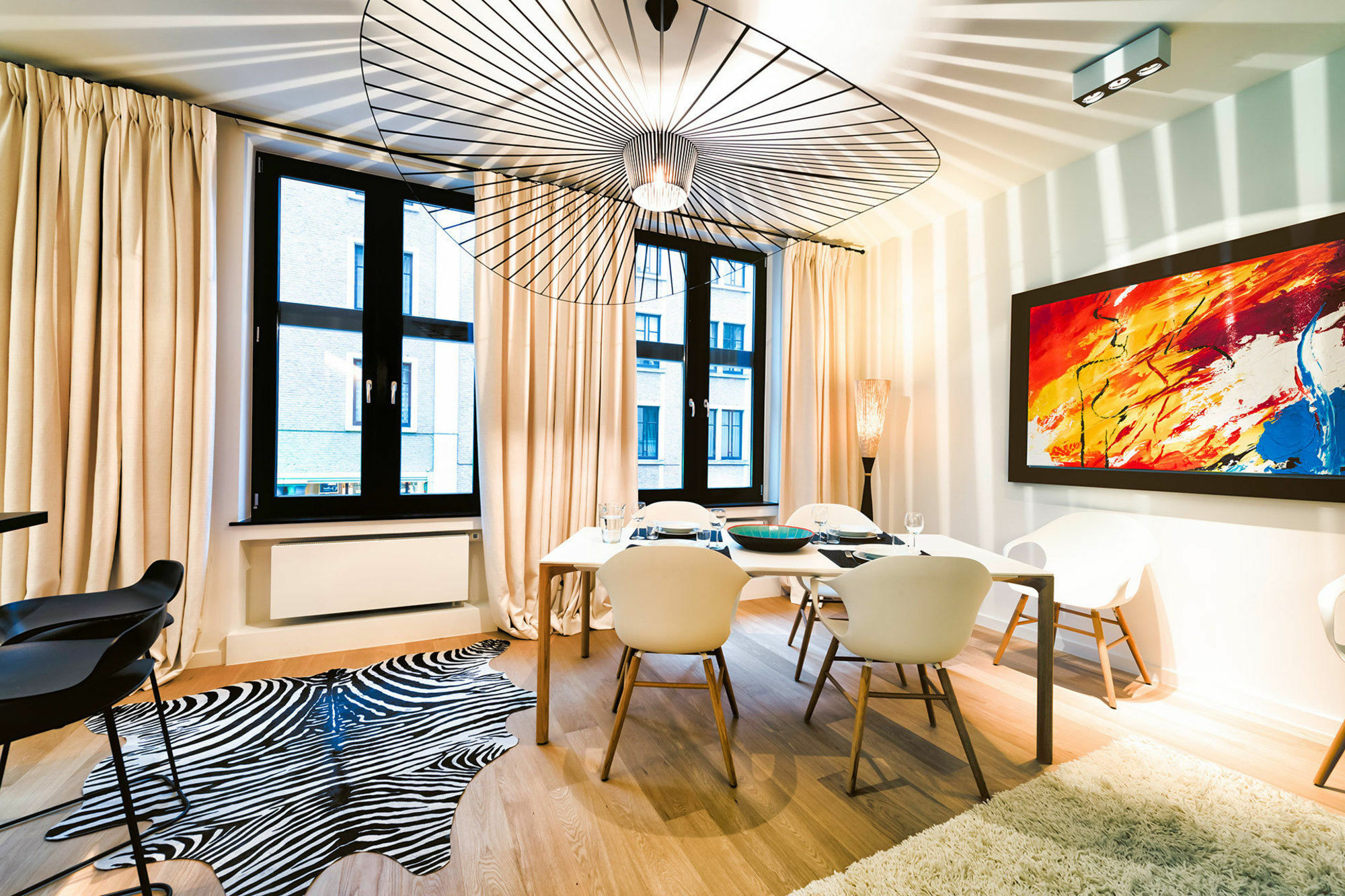 Charles Home - Grand Place Aparthotel Брюссель Экстерьер фото