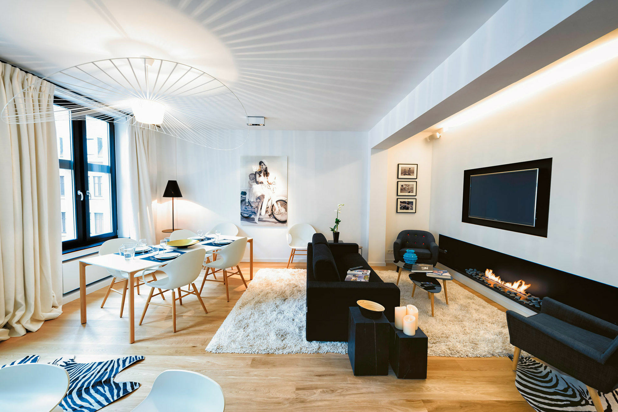 Charles Home - Grand Place Aparthotel Брюссель Экстерьер фото